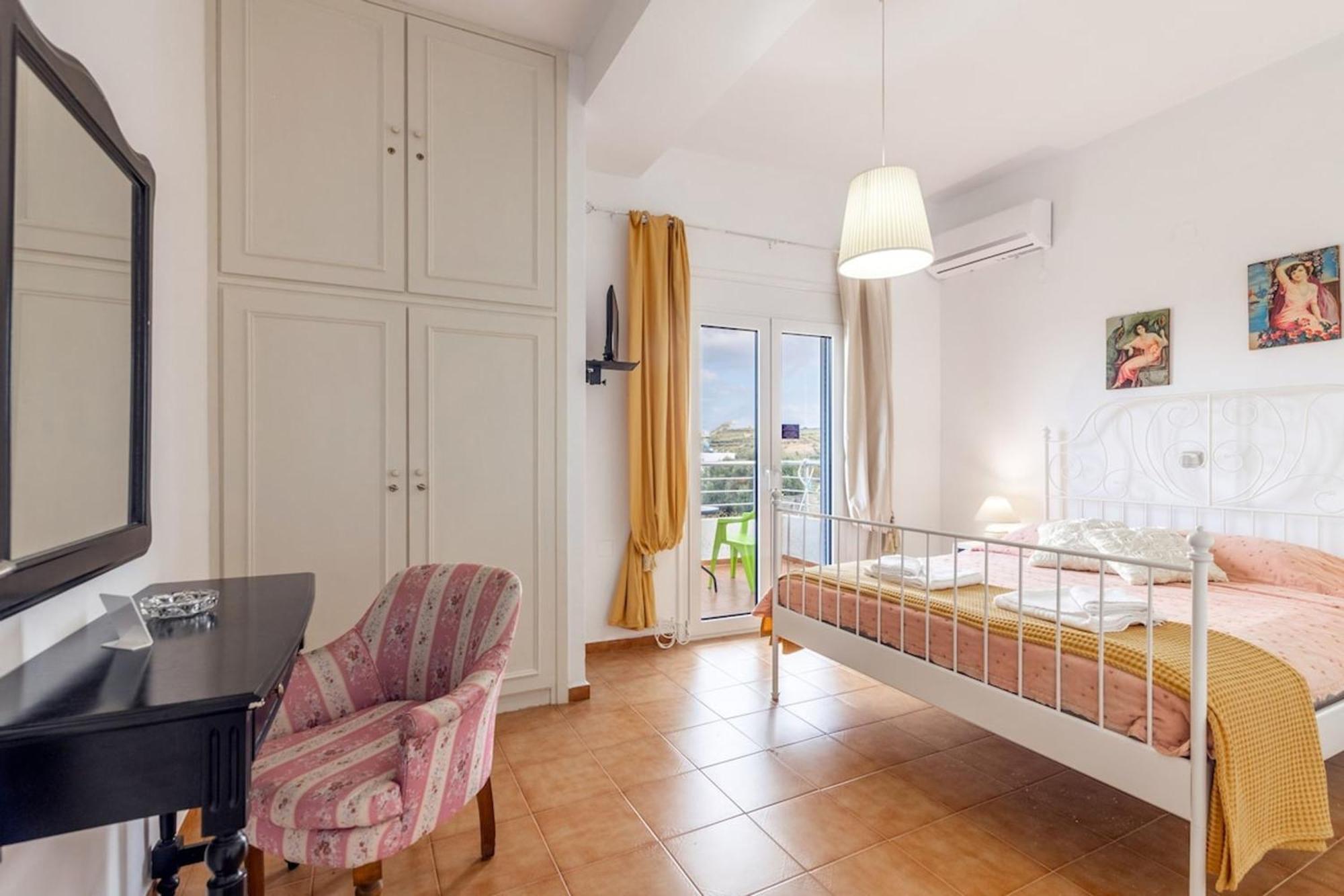 Amazing Villa Chrysanthi With Private Pool In Heraklion Epano Vathia Экстерьер фото